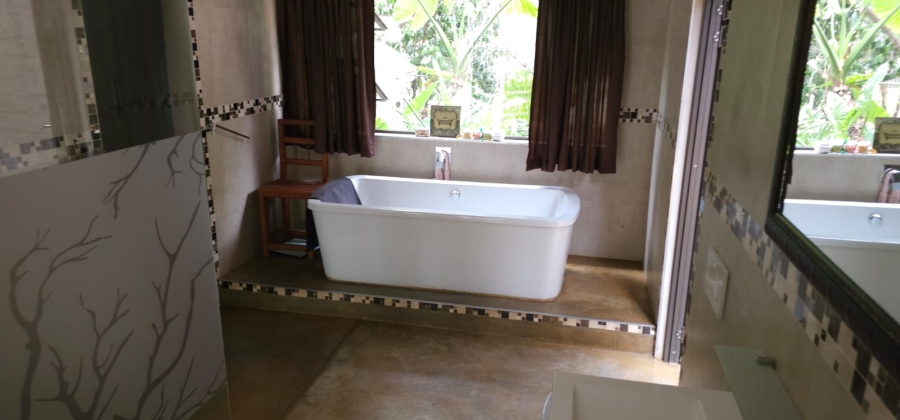 5 Bedroom Property for Sale in Mooinooi North West